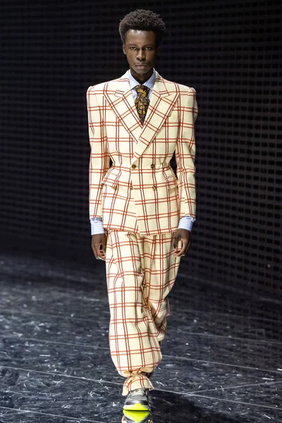 Look 52